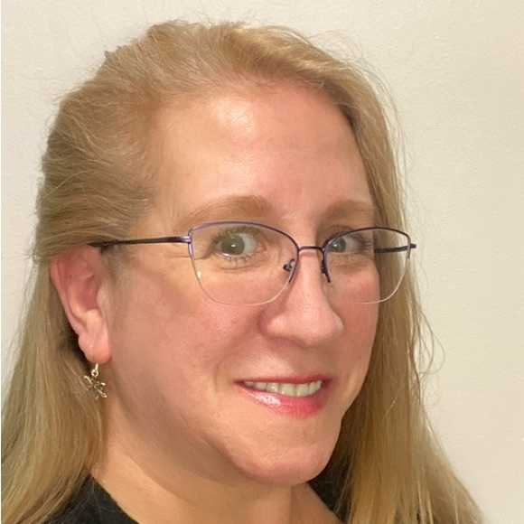 Meet your Posher, Julane - Picture 2 of 2